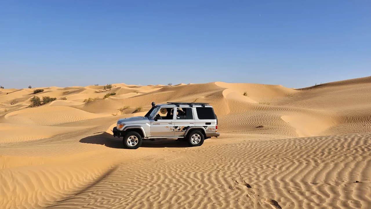 Excursion Journée - Oasis de Ksar Ghilane 8
